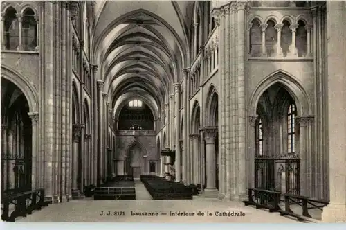 Lausanne - Interieur de la Cathedrale -182700