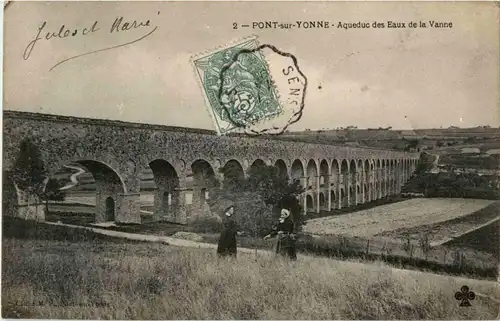 Pont sur Yonne -12372