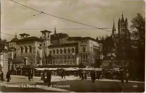 Lausanne - La Place Riponne -182110