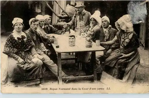 Repas Normand - costumes -12668