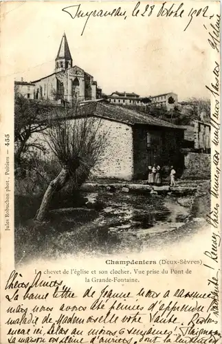 Champdeniers -11422