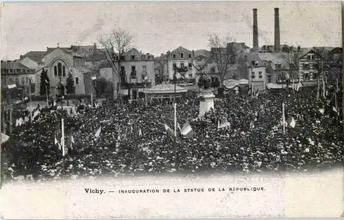 Vichy - Inauguration de la Statue de la Republique -11780