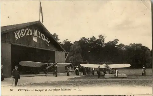Vittel - Hangar et Aeroplane Militaire -11202