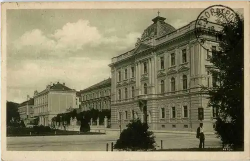 Zagreb -183754