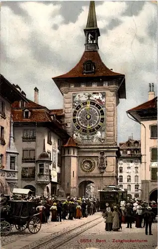 Bern - Zeitglockenturm mit Tram -157064
