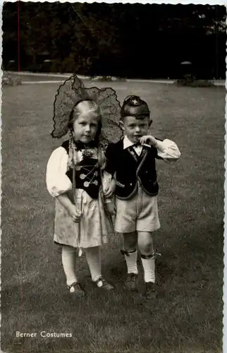 Kinder in Tracht -197190