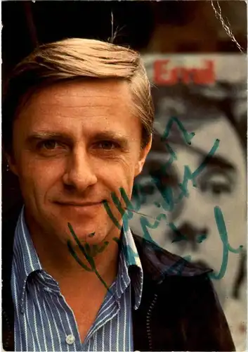 Emil mit Autogramm -158844