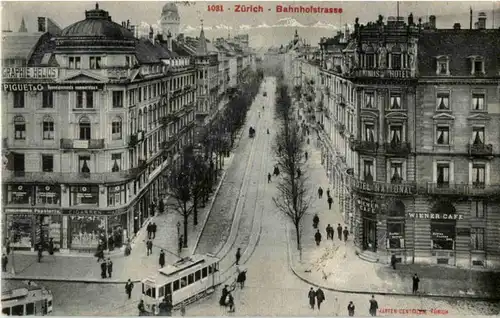 Zürich - Bahnhofstrasse mit Tram -189942