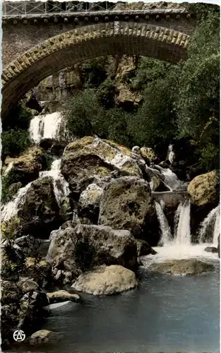 SM la Reine Elisabeth et la Princesse Marie JoseTlemcen -190736