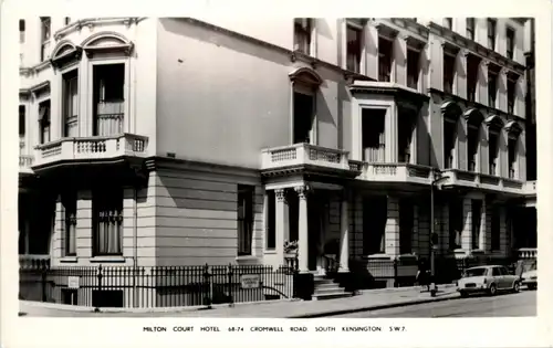 South Kensington - Hilton court Hotel -104222