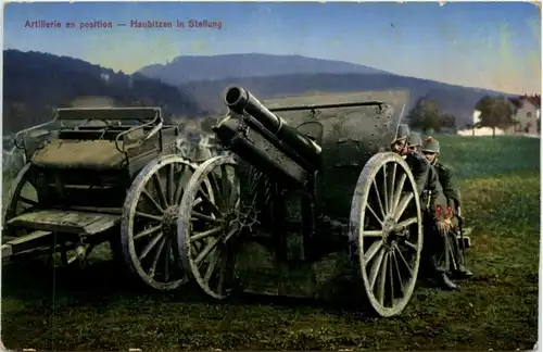 Haubitzen in Stellung -103110
