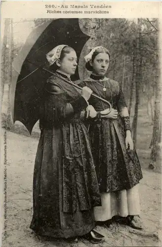 Vendee costumes -15274