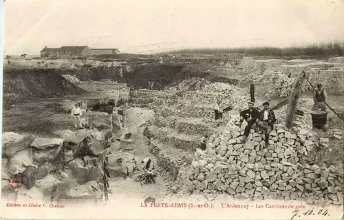 La Ferte Alais -15830