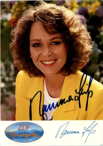 Ramona Leiss mit Autogramm -202706