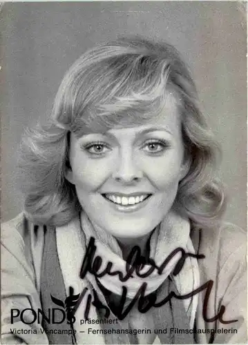 Victoria Voncampe mit Autogramm -202536