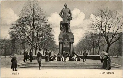 Berlin - Roon Denkmal -205372