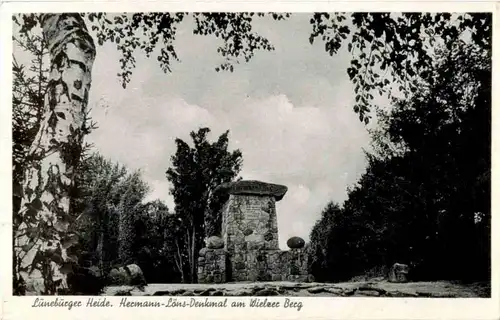 Hermann Löns Denkmal am Wielzer Berg -89776