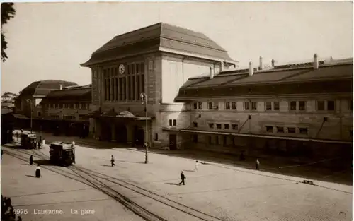 Lausanne - La Gare tramway -209024