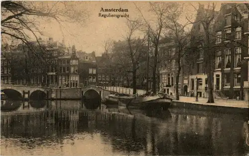 Amsterdam - Reguliersgracht -88674