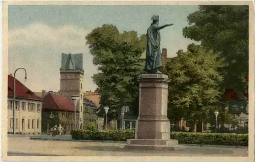 Dessau - Franz Denkmal -85272