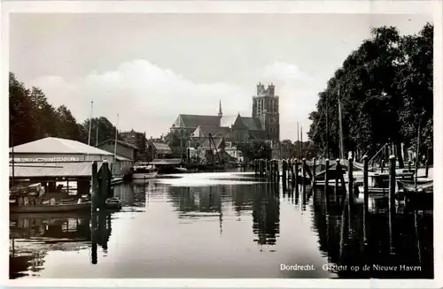 Dordrecht - Gezicht op de Nieuwe Haven -88662