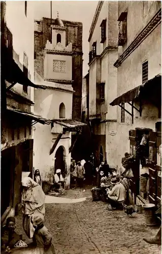 Alger - Une rue de la Casbah -86318