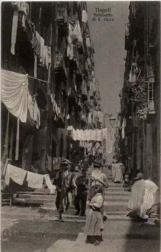 Napoli - Pallonetta di S. Lucia -86554