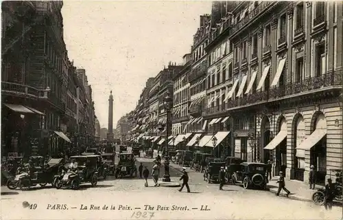 Paris - La Rue de la Paix -13238