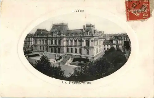 Lyon - La Prefecture -86848