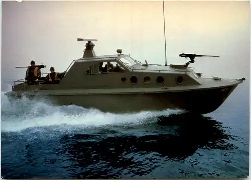Militär Motorboot P80 -214480