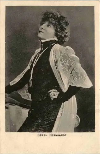 Sarah Bernhardt -215352