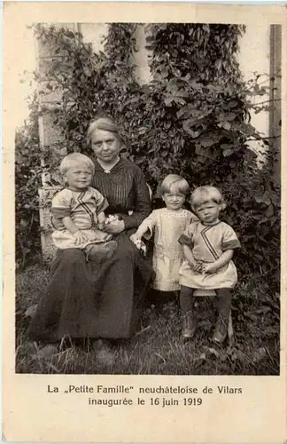 L Petite Familie neuchateloise de Vilars 1919 -216546