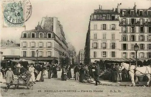 Neuilly sur Seine - Place du Marche -15950