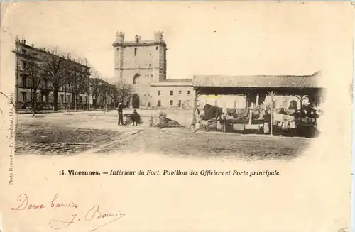 Vincennes - Interieur du Fort -16488