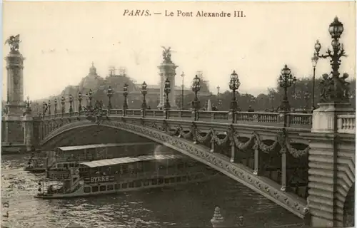 Paris - Le Pont Alexandre -213864