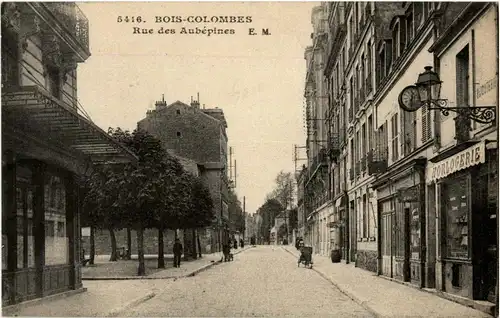 Bois Colombes - Rue des Aubepines -16108
