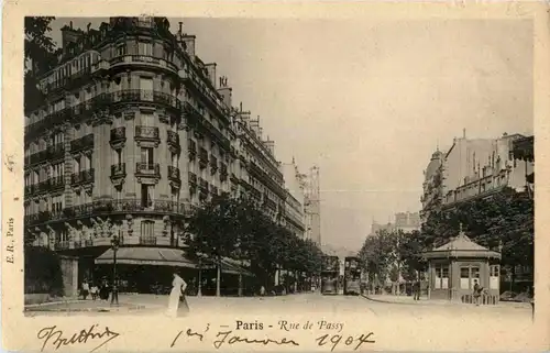 Paris - Rue de Passy -17712