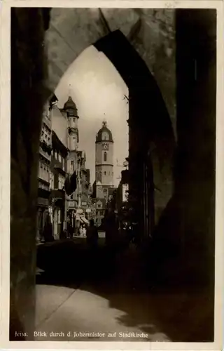 Jena - Blick durch das Johannistor -18618
