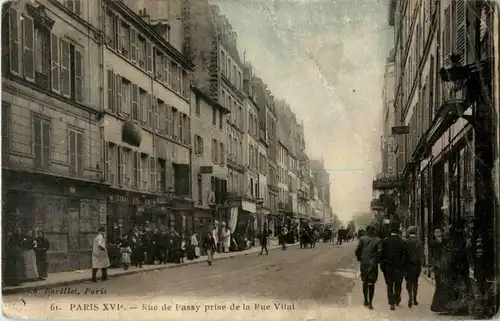 Paris - Rue de Passy -17698