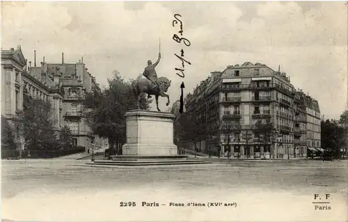 Paris - Place d lena -18694