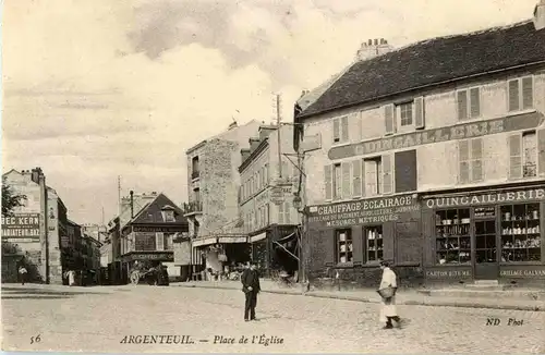 Argenteuil - Place de l Eglise -16882