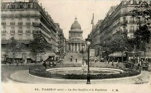 Paris - Rue Soufflot -17504