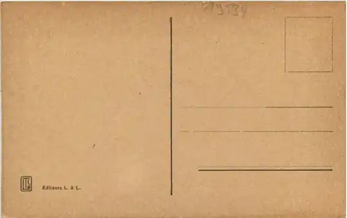 Au village arabe -19534