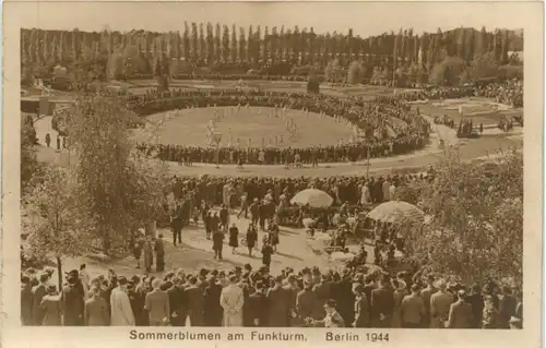 Berlin - Sommerblumen am funkturm 1944 -22884