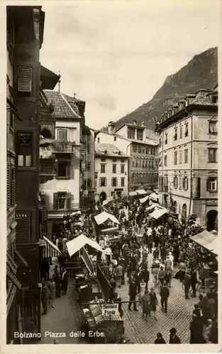 Bolzano - Piazza delle Erbe -23766