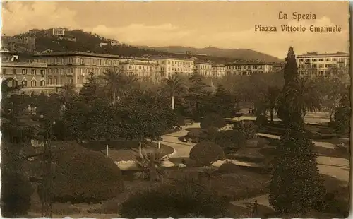 La Spezia - Piazza Vittorio Emanuele -23746