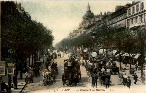 Paris - Le Boulevard des Italiens -24514