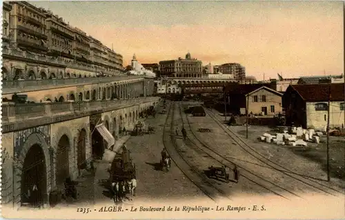 Alger - Le Boulevard de la Republique -25540