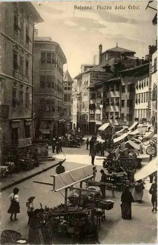 Bozen - Plazza delle Erbe -25710