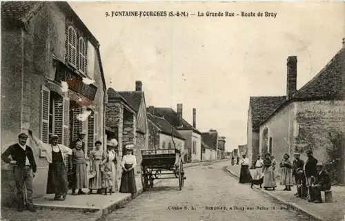 Fontaine Fourches - Route de Bray -218114